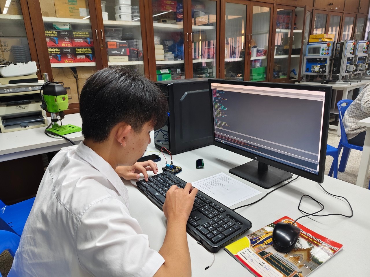 ภาพบรรยากาศแผนกวิชาอิเล็กทรอนิกส์ วิทยาลัยเทคนิคอุดรธานี